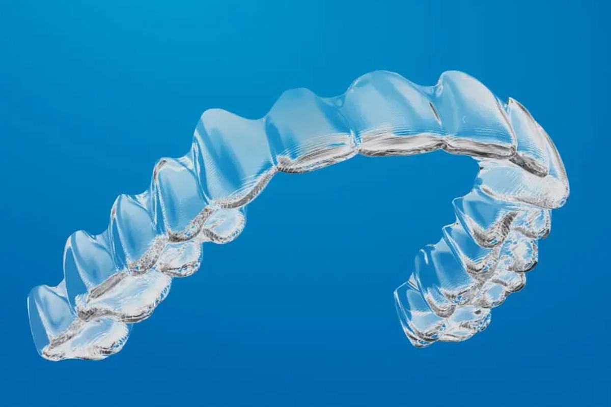 Invisalign & ClearCorrect